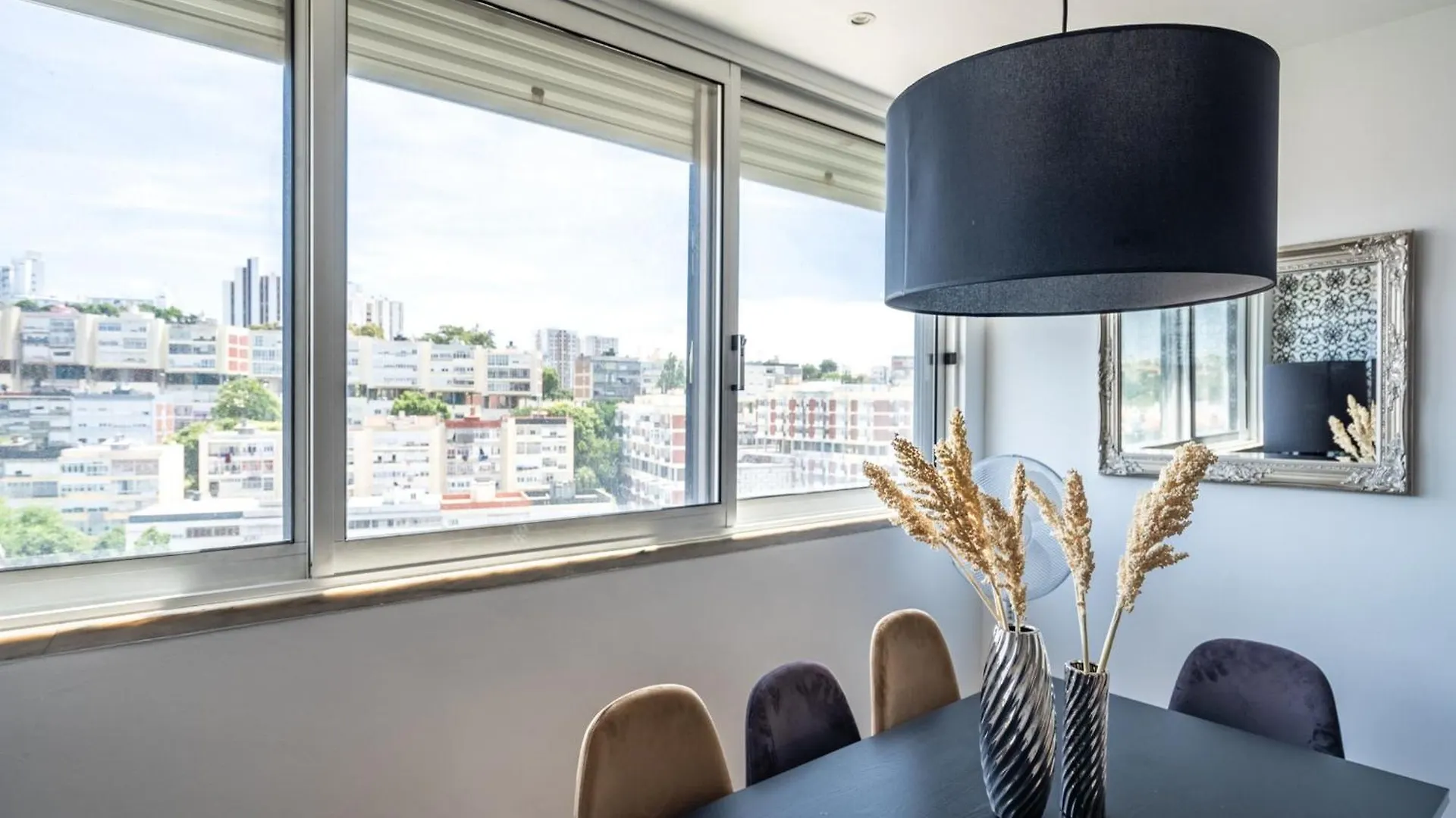 Apartment Akicity Ameixoeira Light Lisbon